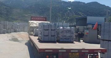 宁波 芝麻白仿形路沿石，直形路沿石