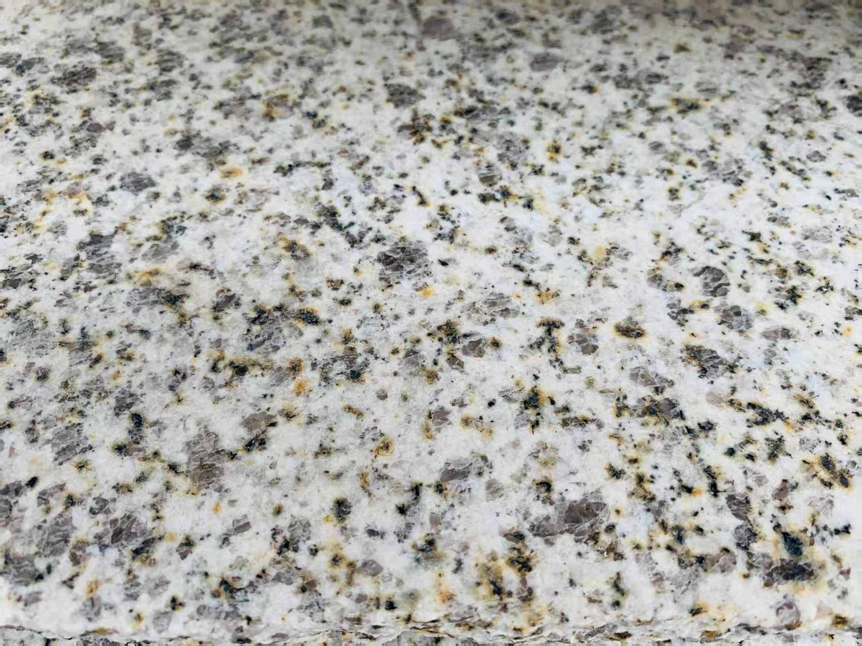 宁波 黄金麻花岗岩石材浅黄光面