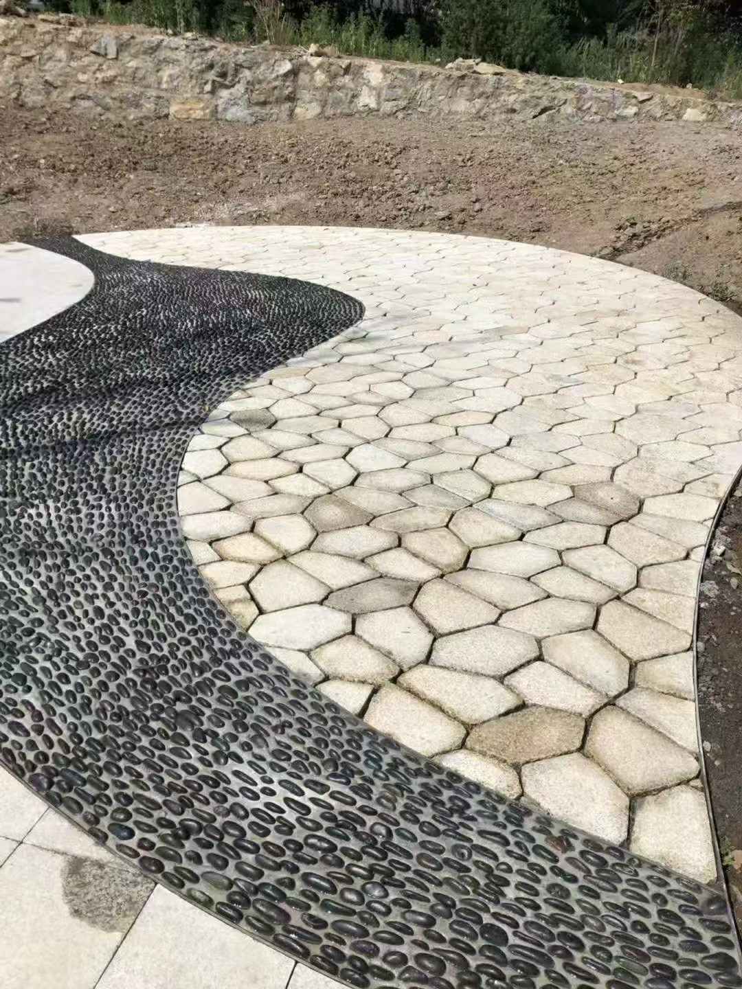 宁波 黄金麻冰裂纹地铺石工地铺装案例