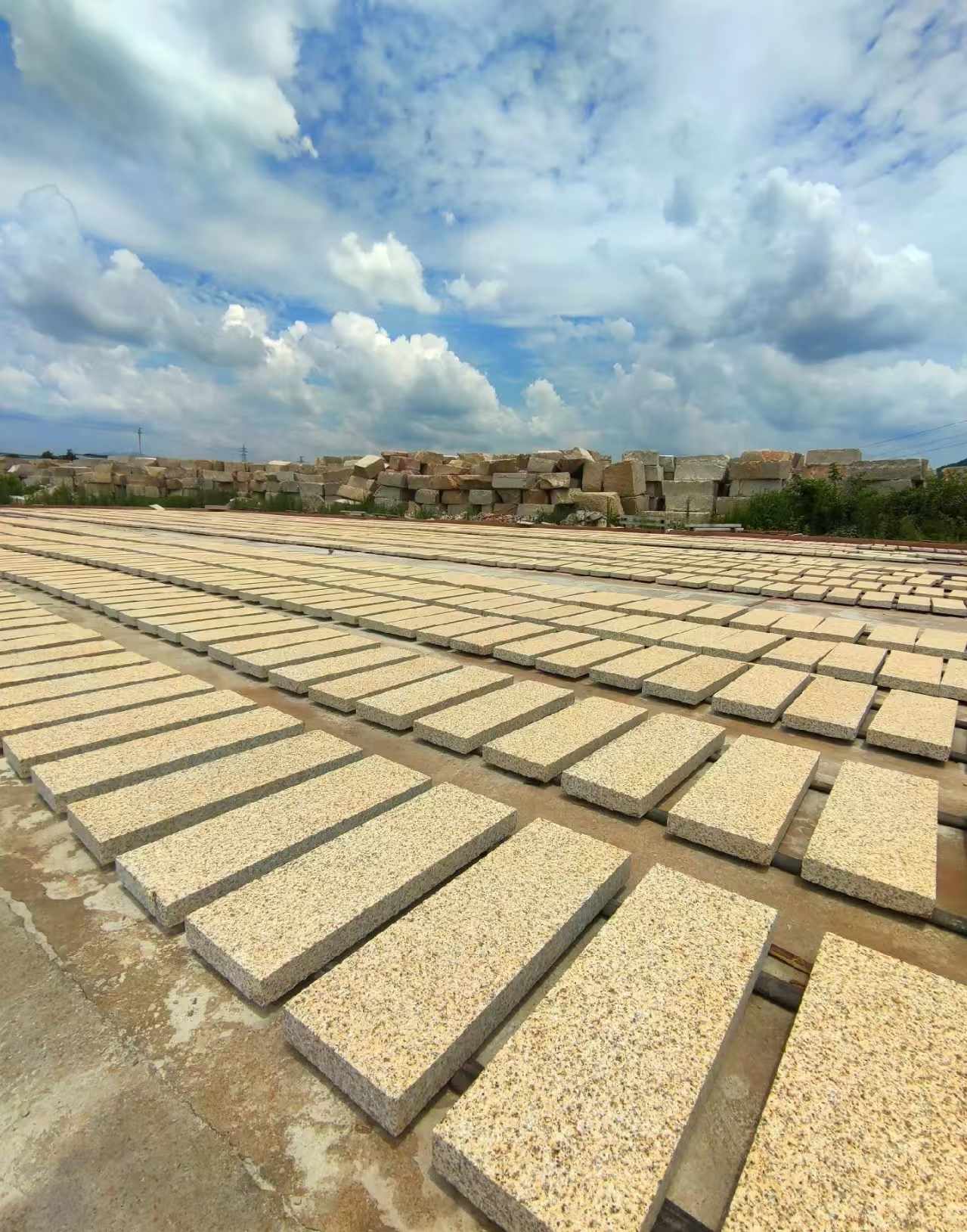 宁波 黄金麻荔枝面花岗岩石材地铺石防护中