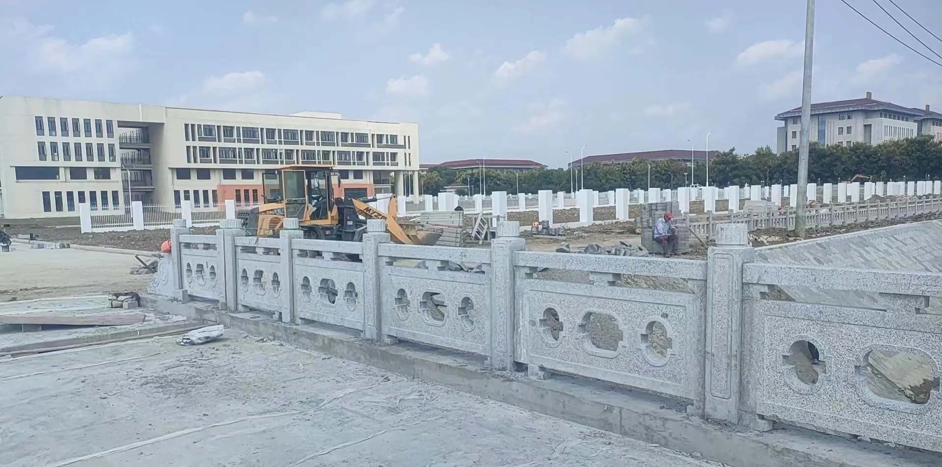 宁波 白麻花岗岩荔枝面河道栏杆