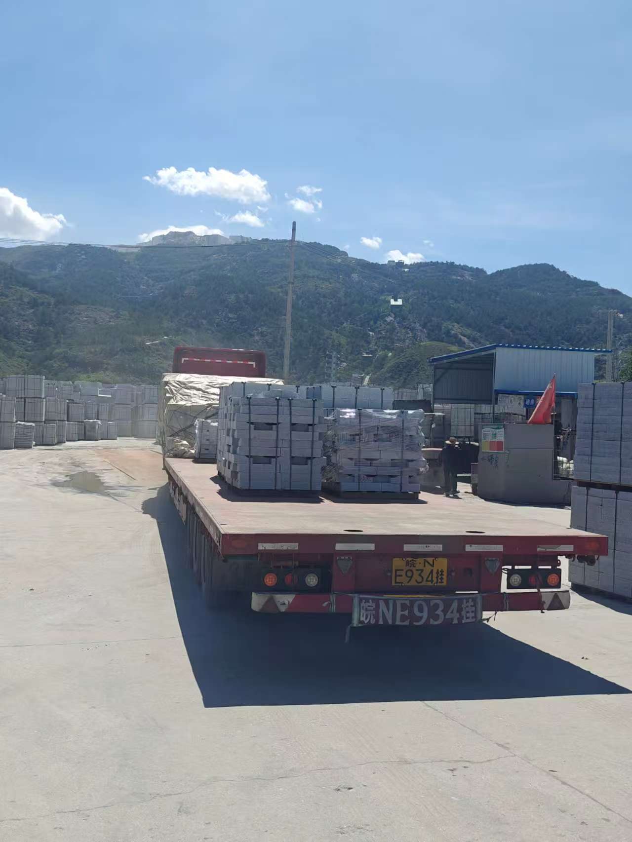 宁波 芝麻白仿形路沿石，直形路沿石