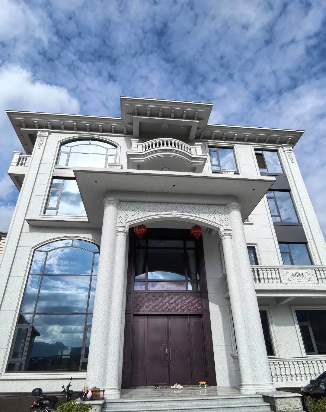 宁波白麻别墅外墙干挂石材效果示例