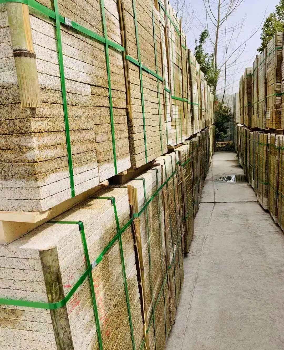 宁波 黄金麻花岗岩荔枝面地铺石