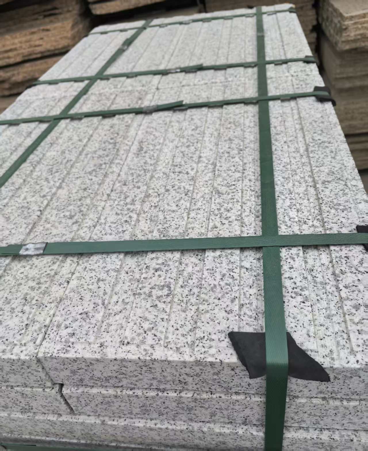 宁波 白麻花岗岩直行盲道石，盲条，地铺石