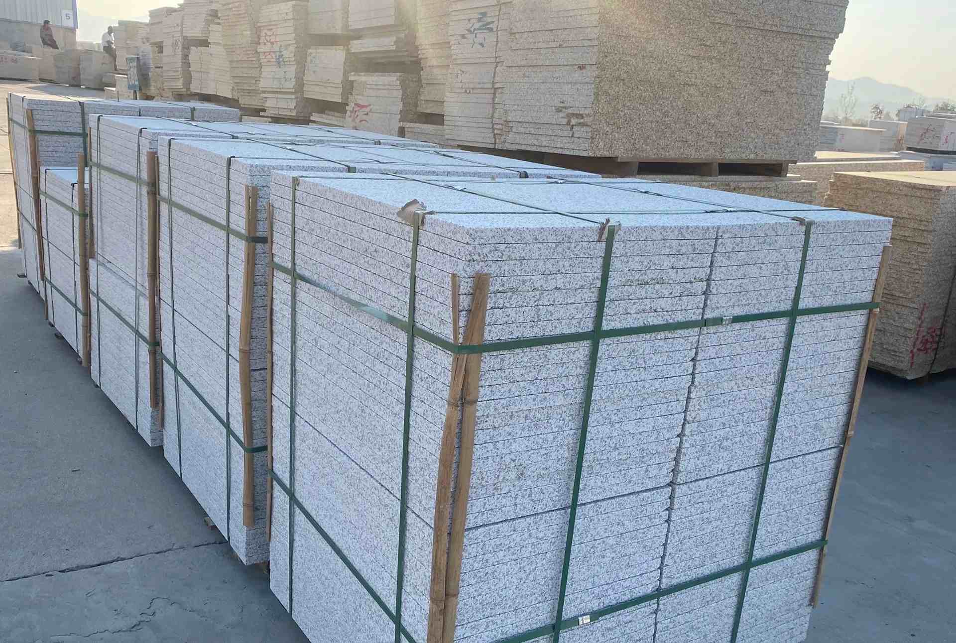 宁波 白麻花岗岩荔枝面地铺石